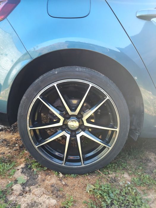 Vând jante R18 și R 15