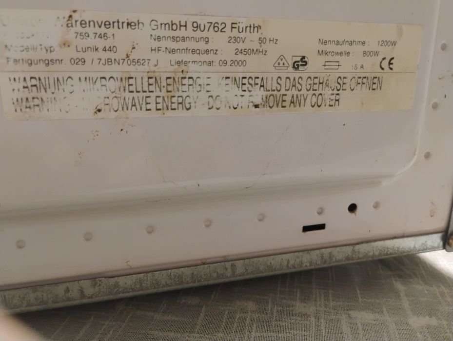 Микровълнова фурна 800 вата