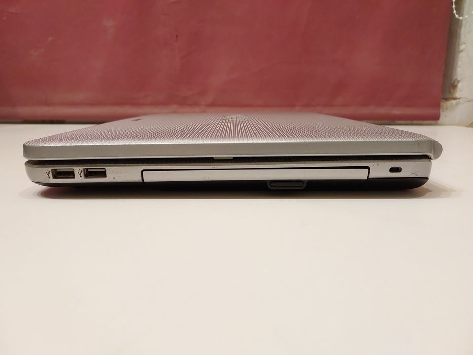 Laptop Sony Vaio PCG -7151M. Citiți anunțul.