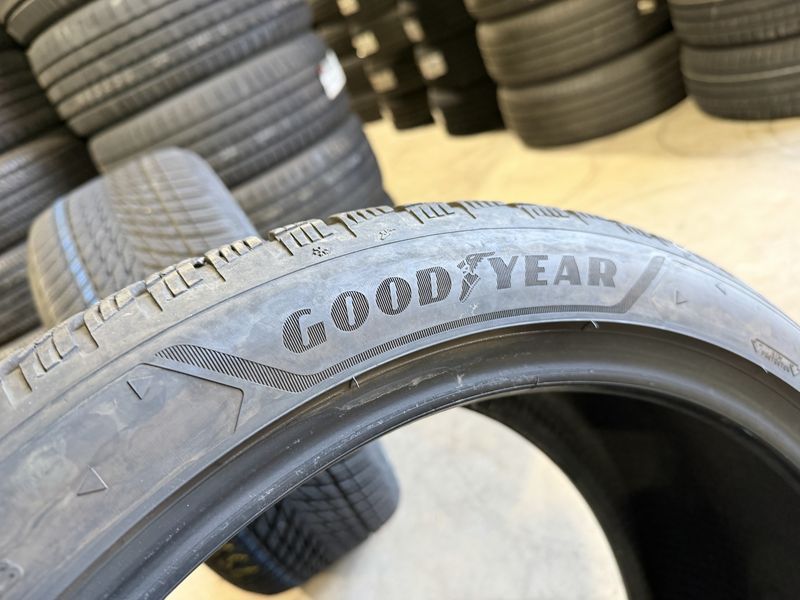 255/40/20 GOODYEAR 2бр
