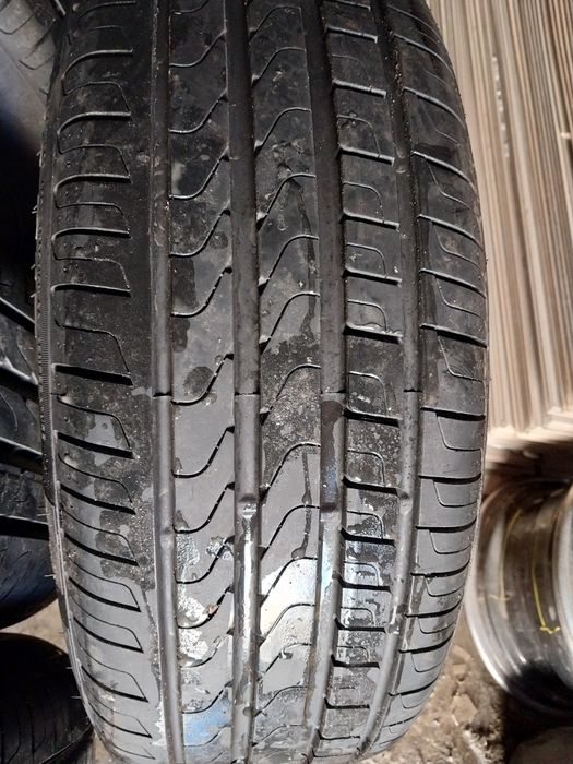 Комплект шин Pirelli 215 60 R17.