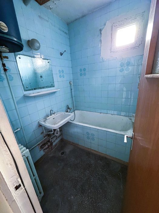Vanzare apartament 4 camere Drumul Taberei