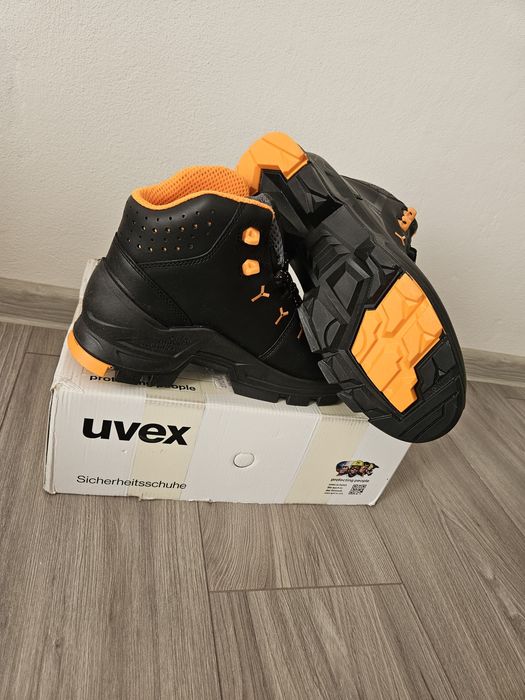 Bocanci ( pantofi)  protectie Uvex, 6503, bombeu compozit, marimea 43