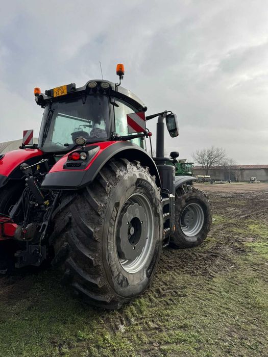 Tractor Massey Ferguson 8740S