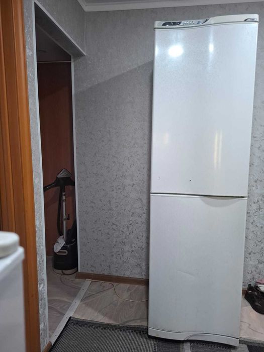 Продам холодильник Атлант