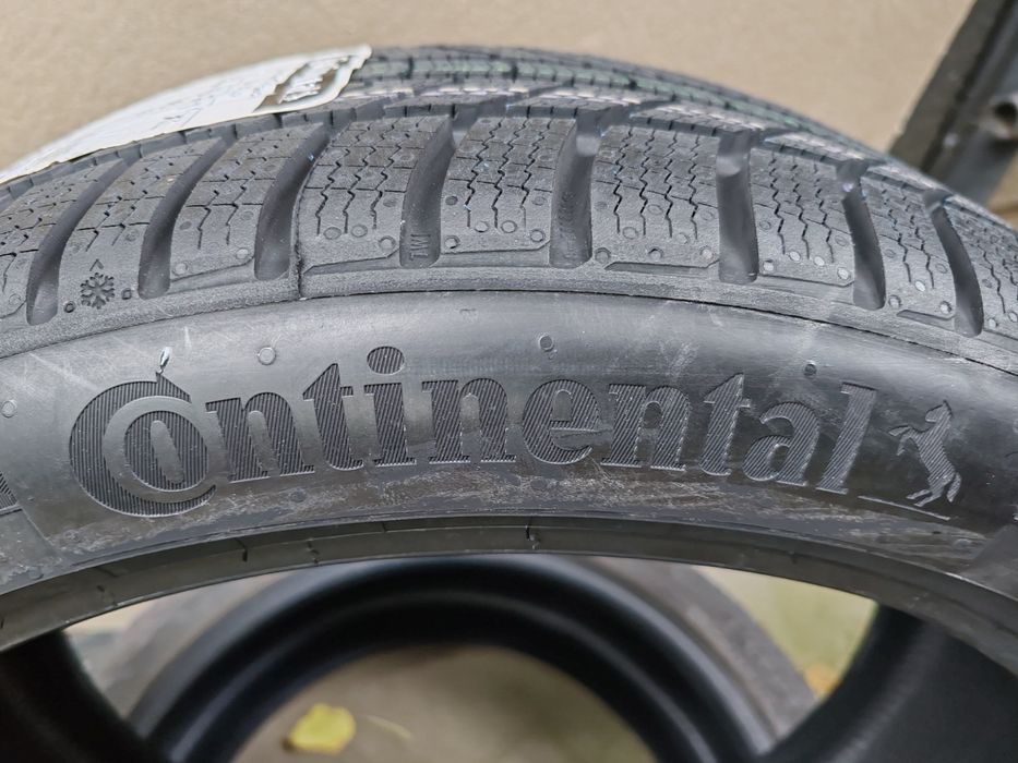 235 40 19 Continental зимна гума нова