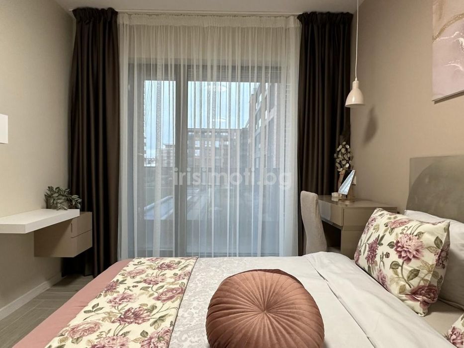 Под наем , €900, 70кв.м. в Хладилника