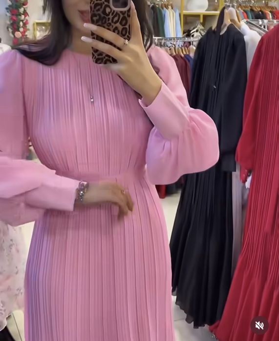 Продам платье новый