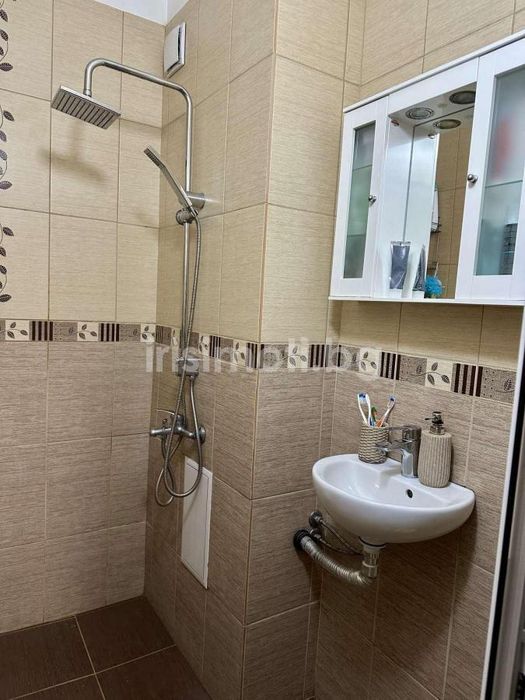 Продава тристаен, €216000, 77кв.м. в Разсадника