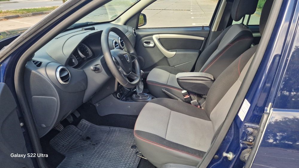 Vana Dacia Duster 4X4 GPL