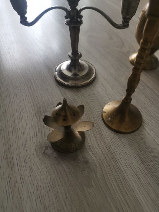 Месингови свещници и други