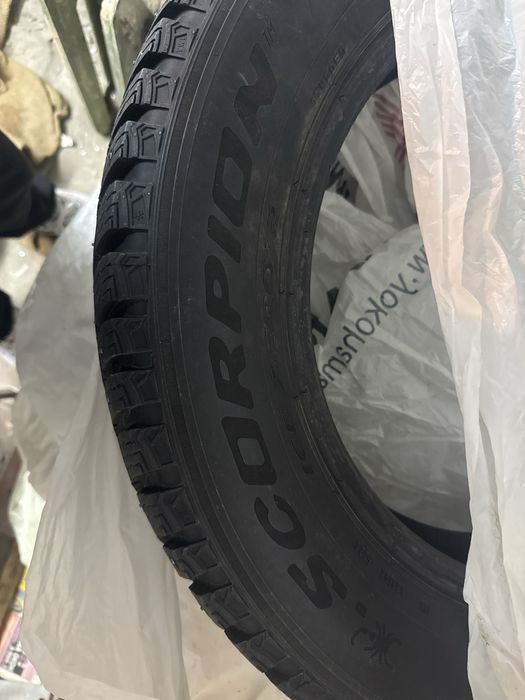 Pirelli scorpion ice zero 2