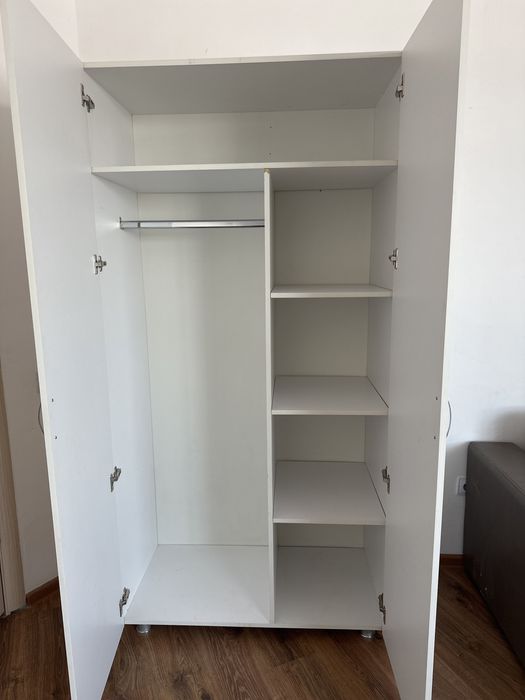 Продам Шкаф спальный