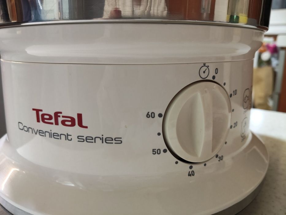 Vând aparat de gătit cu abur