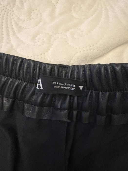 Кожен панталон Zara с висока талия