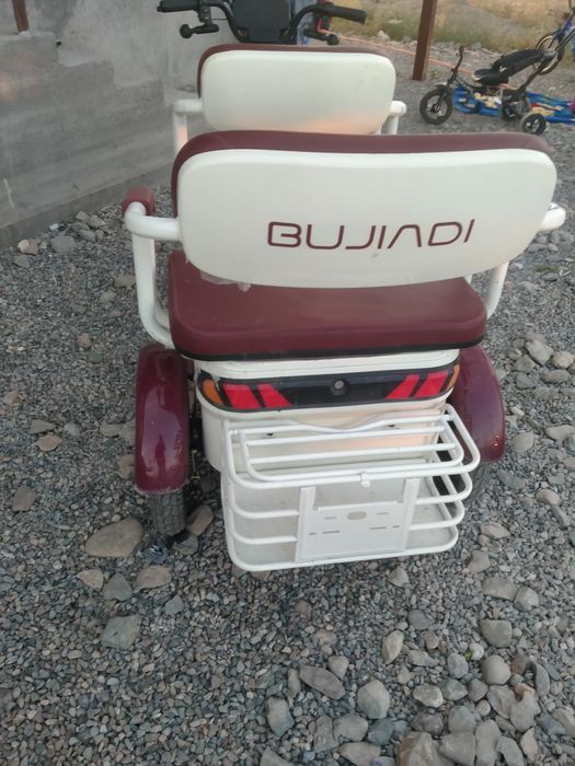 Продам трицикл срочно