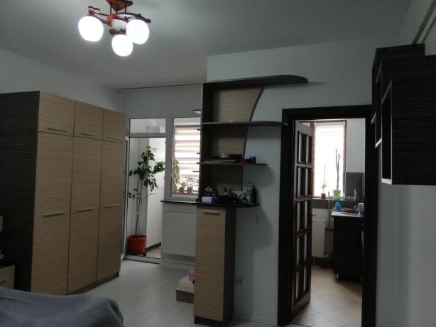 Închiriez Apartament cu o cameră în Complex Rezidențial- Tătărași Residence (la < 2 min de mers pe jos de stația de tramvai ”Doi Băieți”)