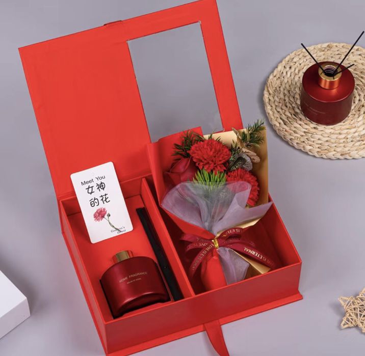 Подарок на 8 марта для  девушек