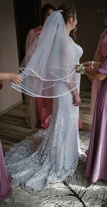 Rochie de mireasă + voal scurt