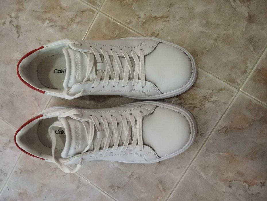 Кецове бели-Calvin Klein
