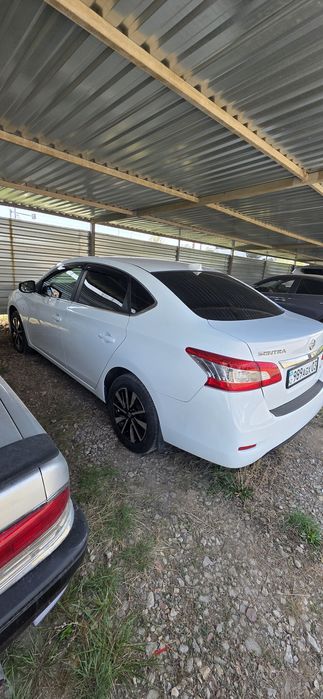 Продам машину Nissan sentra  2014