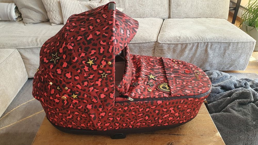 Кош за новородено Cybex Priam 4 /e-PRIAM Lux Rockstar