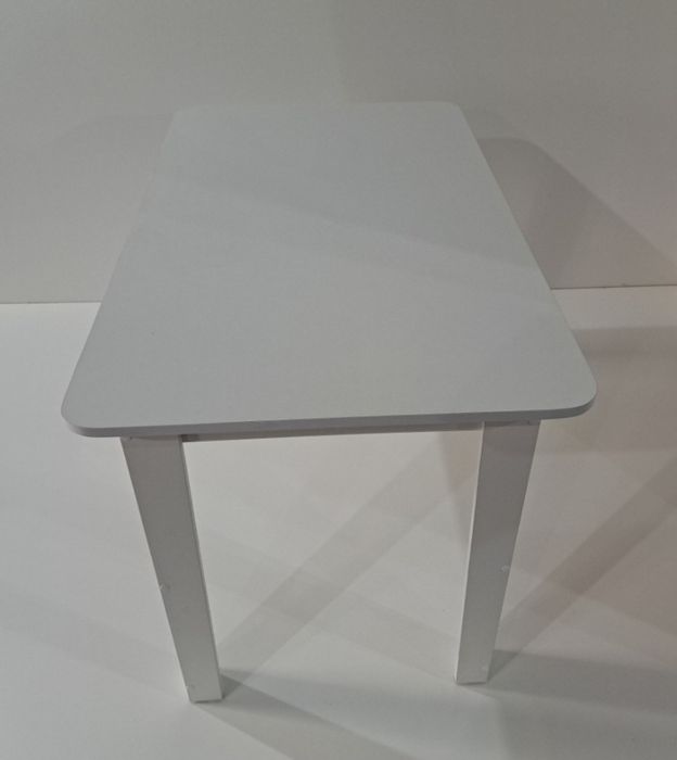 Продам обеденный стол