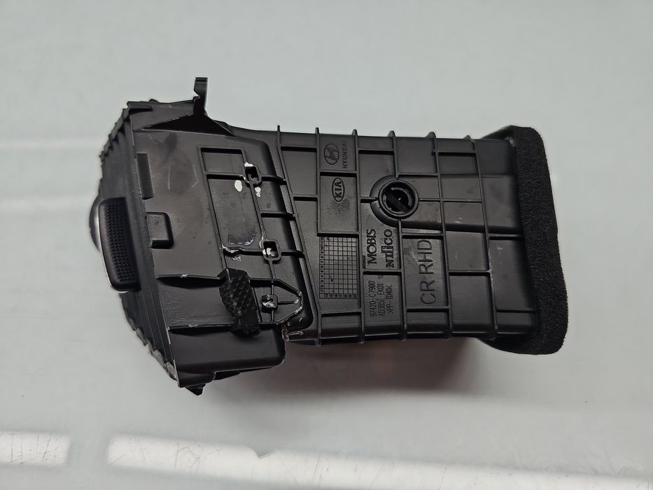 Grila aerisire centrala dreapta Hyundai Tucson (TL) [Fabr 2015-2020] 9