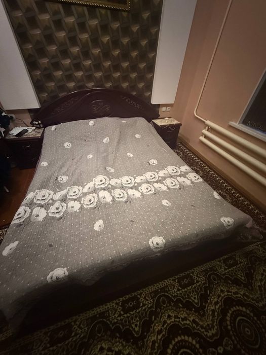 Спални гарнитур оригинал сифатли холати яхши арзон нархоарда сотамиз..