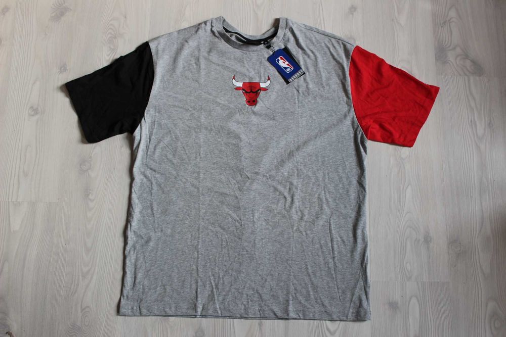Tricou barbati casual /baschet CHICAGO BULLS, NBA, nou cu eticheta, XL
