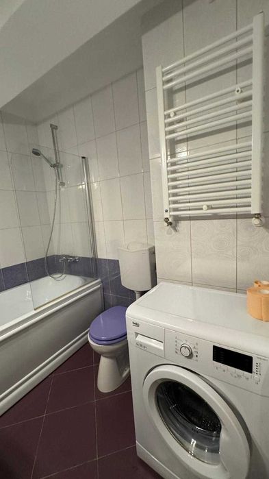 Inchiriez apartament cu 2 camare