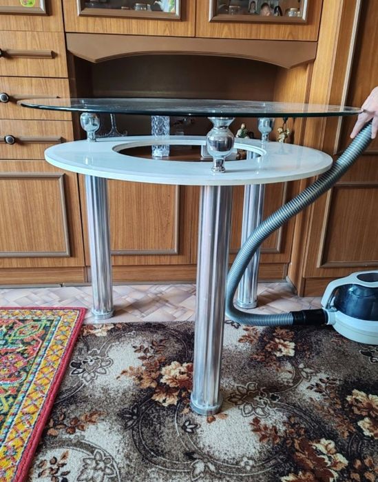 Стол стеклянный круглый