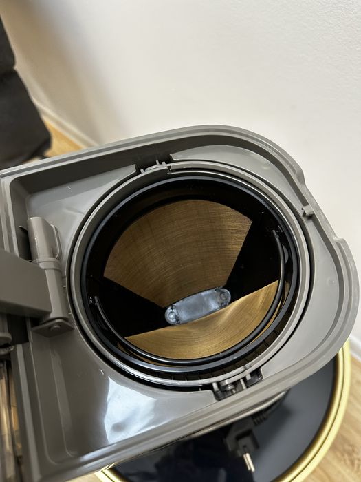 Продам кофеварку