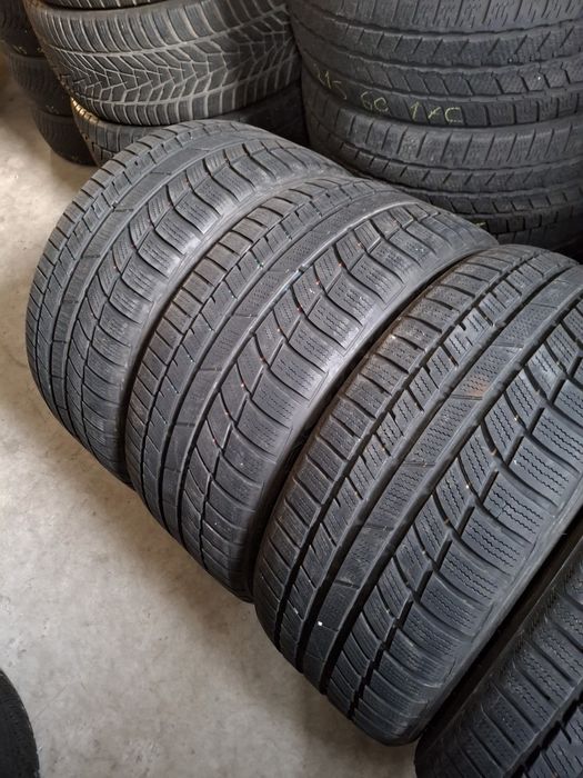 4 Anvelopele de iarnă  245 35 r18 si 225 40 r18 Toyo
