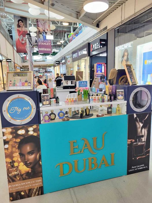 Insula Comerciala de vanzare  cu display din sticla si spatii depozitare Ilfov - 3 buc