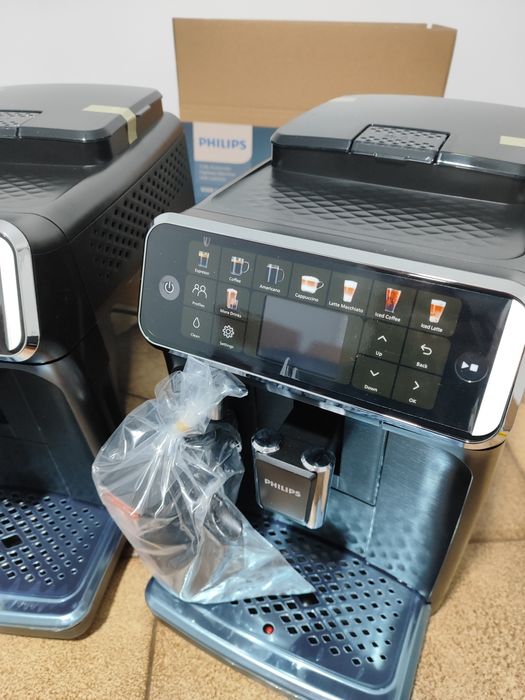 Espressor automat Philips seria 5500 LatteGo