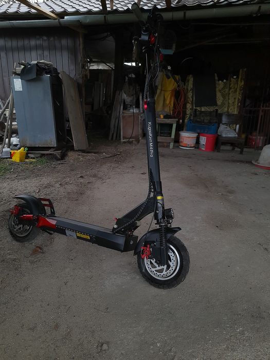 Trotineta/scooter Kugoo kirin m4 pro-cu bateria defecta