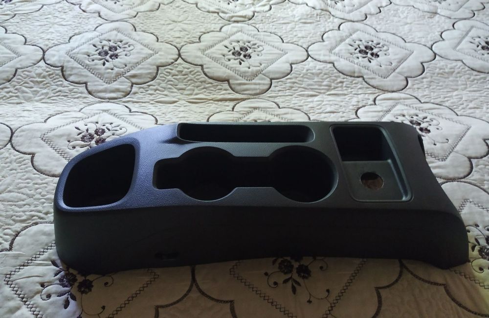 Cobalt бар подстаканник штатный "лодка"
Новый,вс