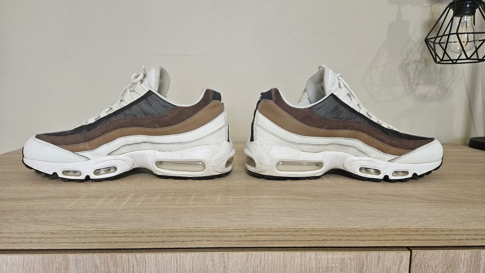 Nike Air Max 95/ Sail/ Black-Cashmere-Dk Driftwood