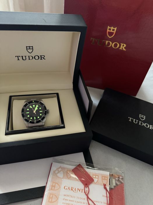Tudor Black Bay 42 mm