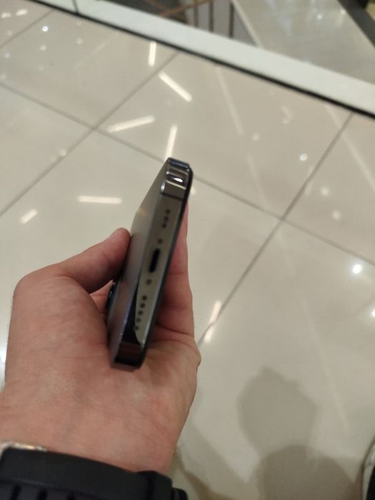 Айфон 13 про.