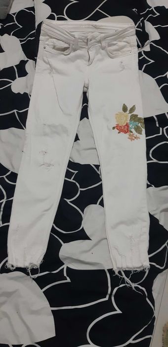 Blugi ZARA marimea S/M