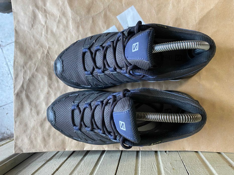 ''Salomon Gore-Tex''оригинални туристически обувки 37.5 номер