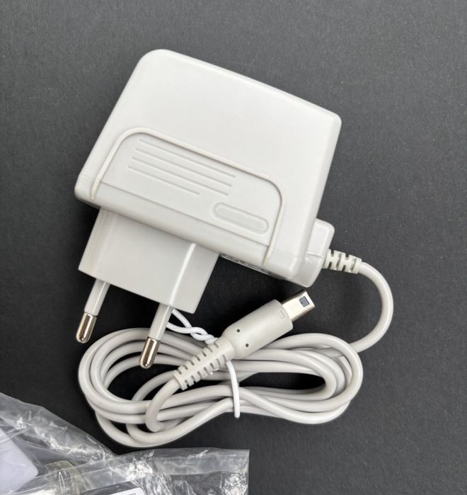 Nintendo 3ds/2ds/Dsi charger (Зарядно за Нинтендо 3/2Дс и ДСЙ)