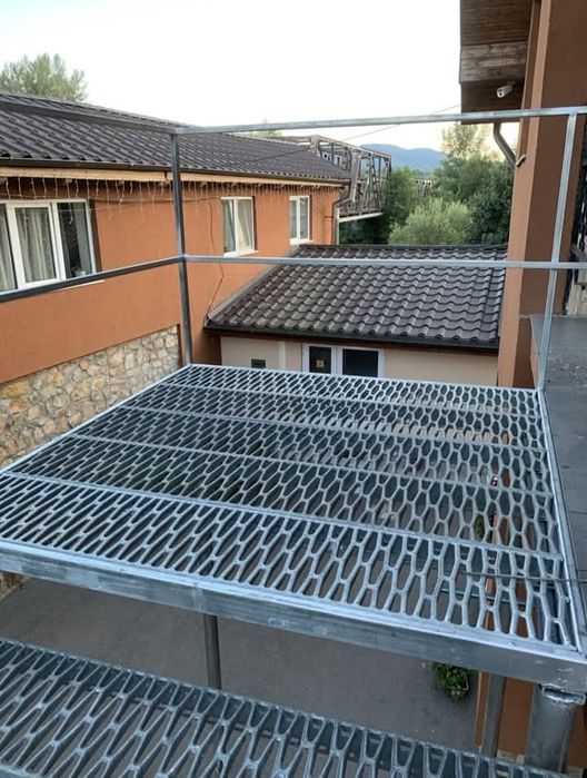 Scari metalice zincate