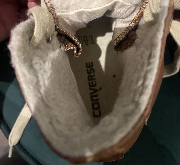 Tenesi din piele ecologica, eleganti, moderni de la Converse, marimea 37