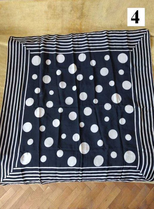 Дамски копринени шалове – квадратни