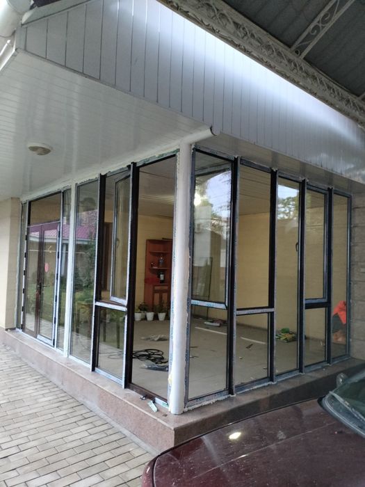 Окна двери витражи