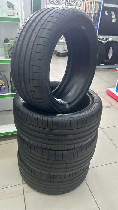 285/40R21 Pirelli Pzero