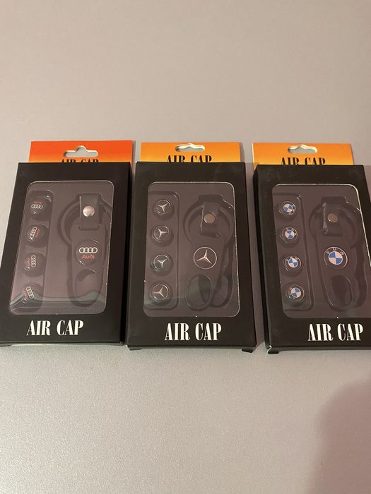 Капачки с ключодържател.